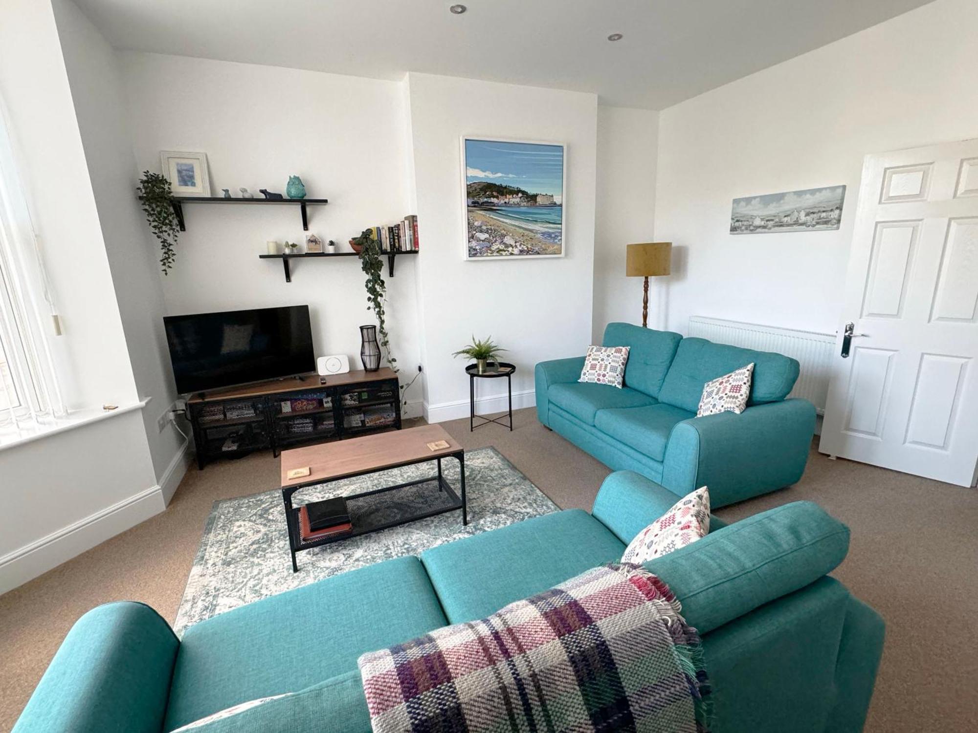 Private Parking, Central Llandudno, King Bed With Ensuite At Clement Lodge エクステリア 写真